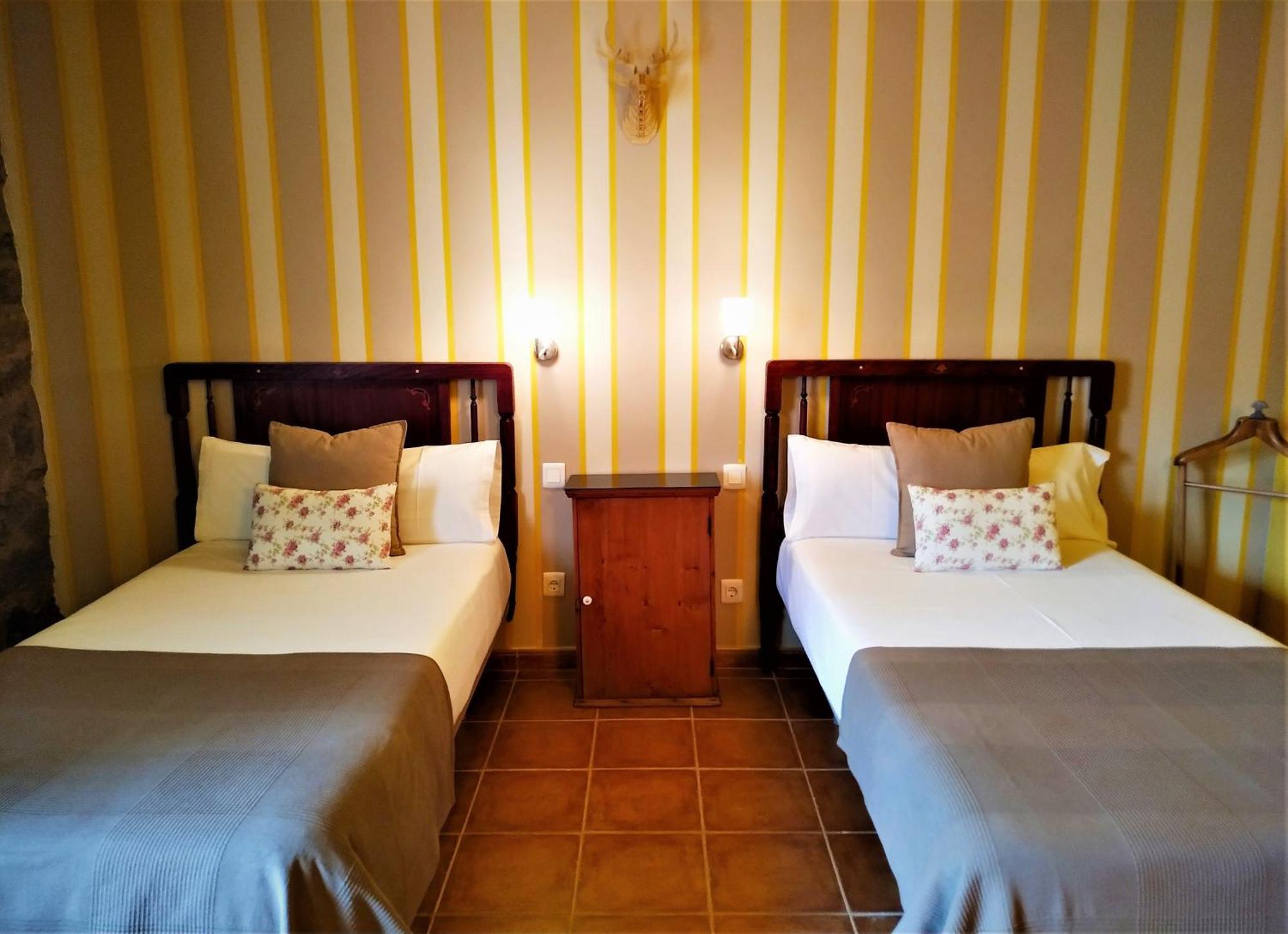 Hotel Rural Curia El Castellar Habitación foto